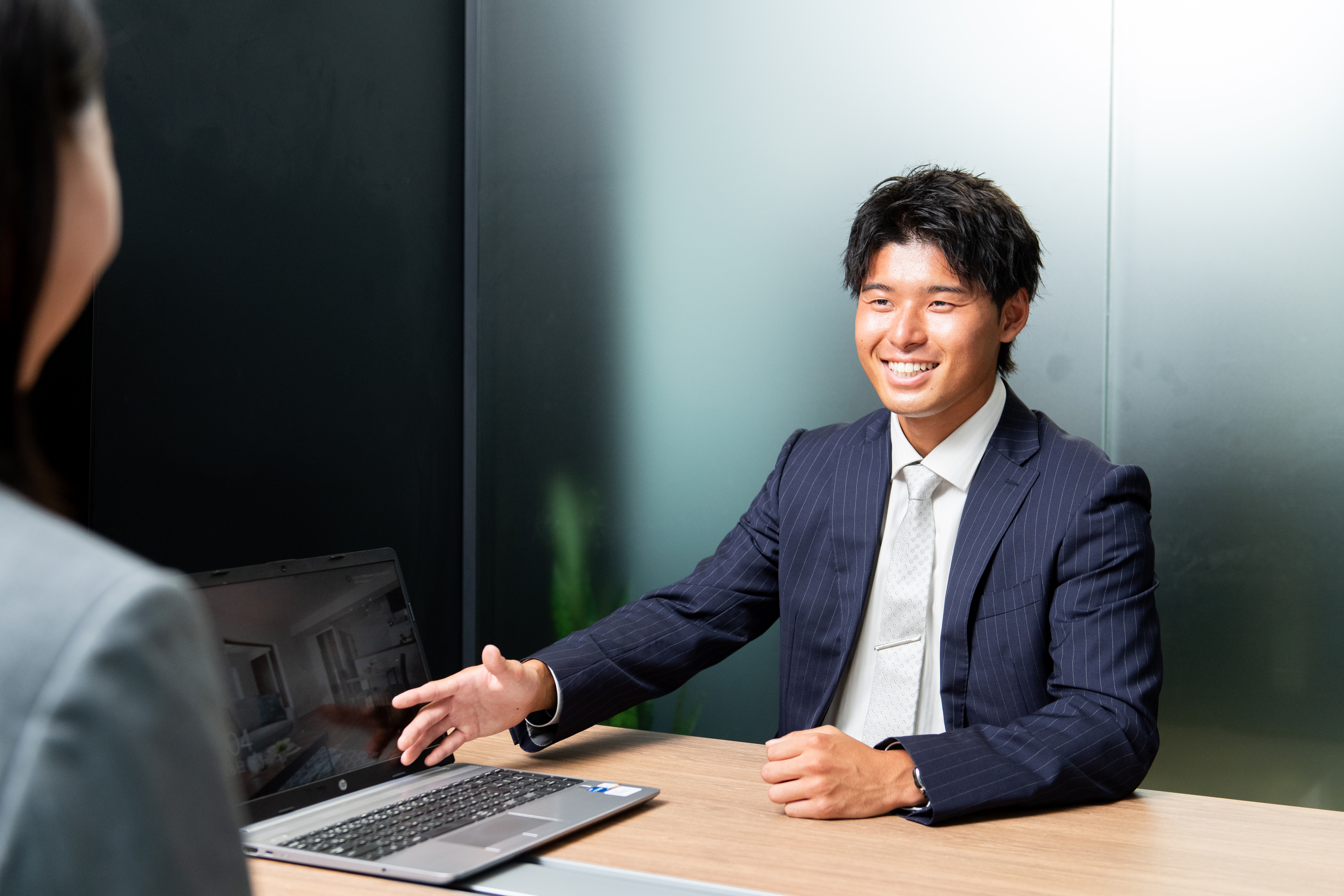 【26卒】法人営業職サムネイル