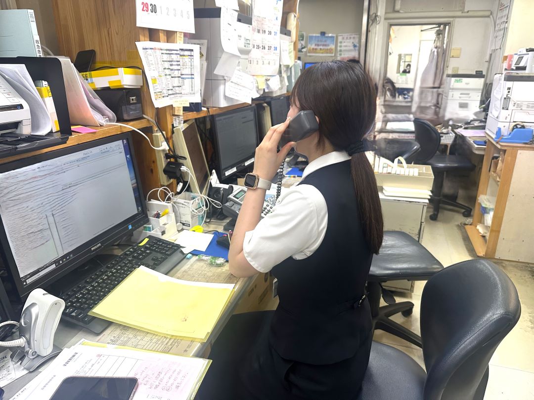 事務職　新卒サムネイル