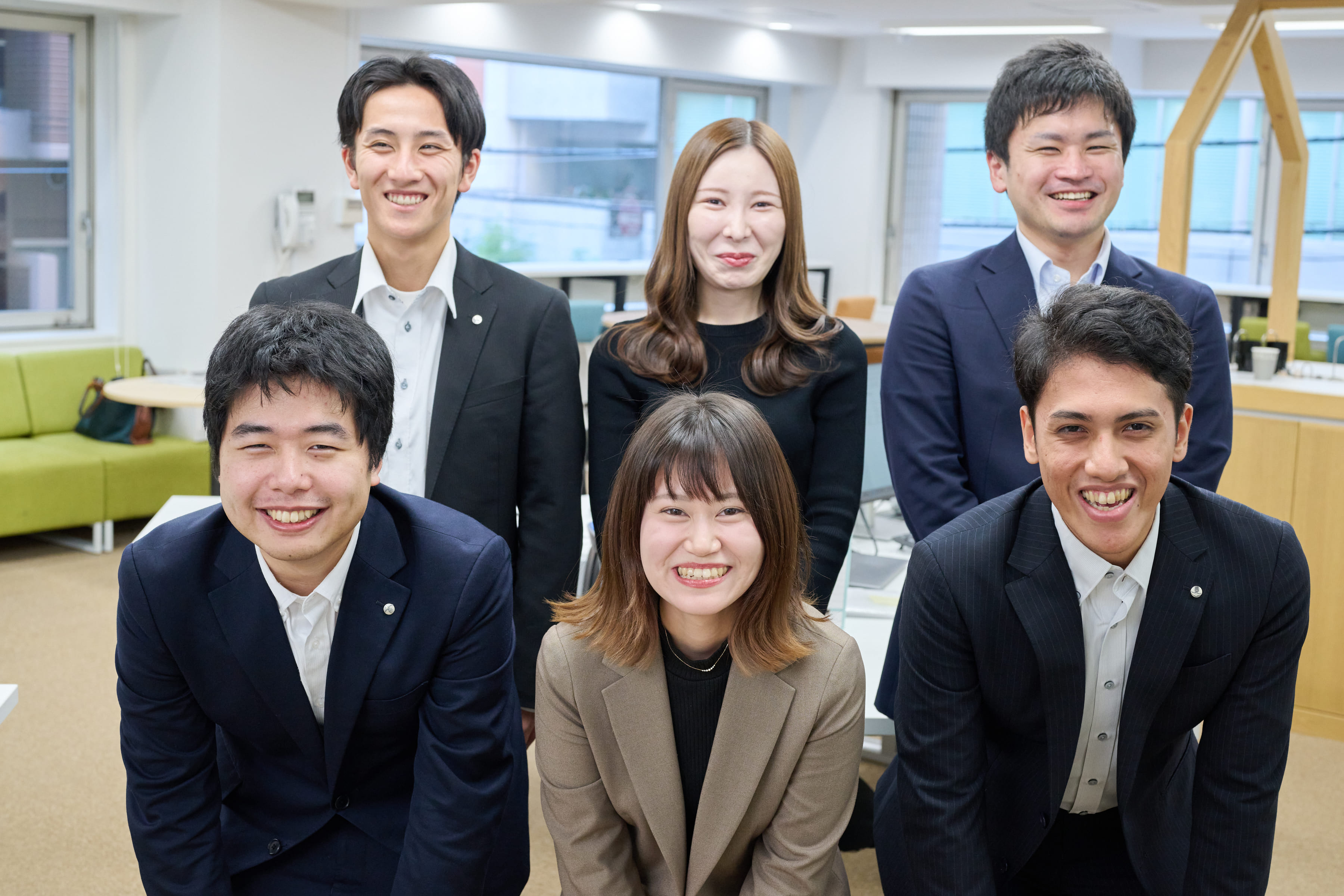 営業職 (2027年卒)サムネイル