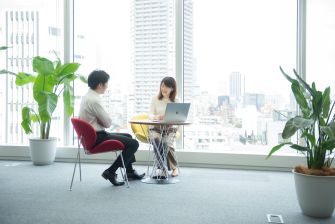 【準備不要・オンライン】就活の悩み別に選べる｜DG人事との1on1キャリア相談サムネイル