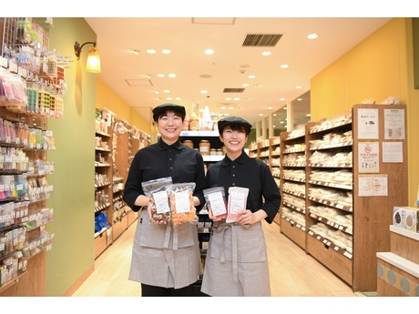 【サクラマチクマモト店】接客販売スタッフサムネイル
