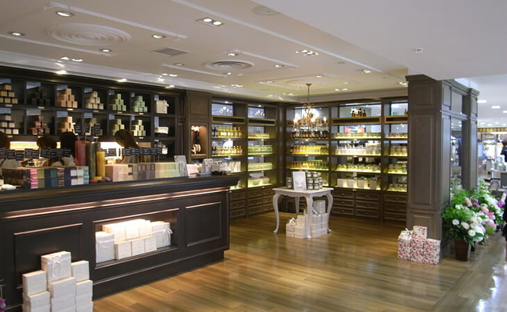 SABON 大阪高島屋店 ビューティーアドバイザー（契約社員）サムネイル