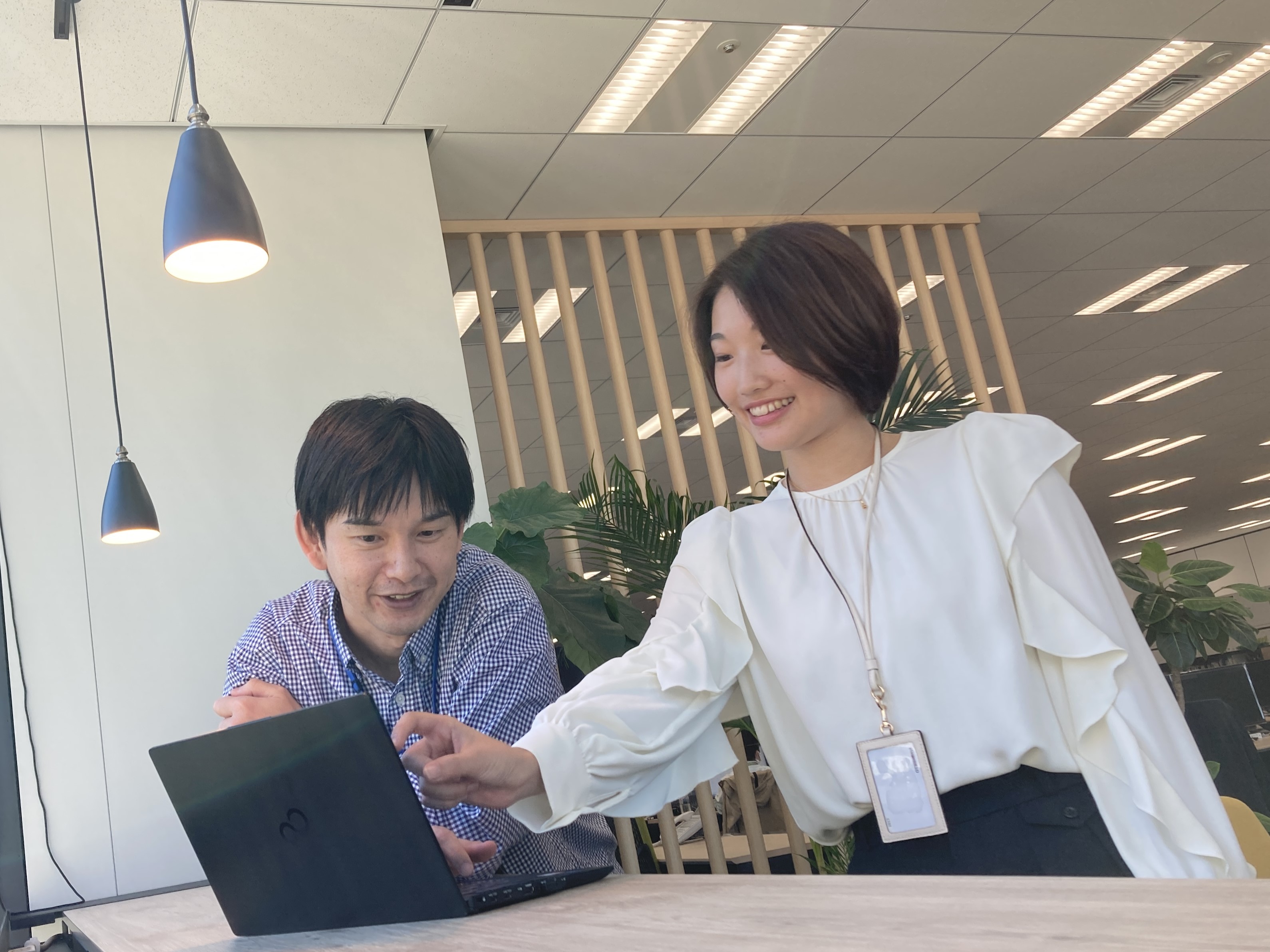 大阪_経理事務_実働6時間以上サムネイル