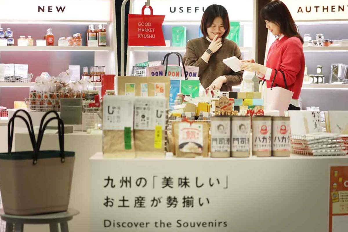 販売スタッフ 兼 インタビュアーサムネイル
