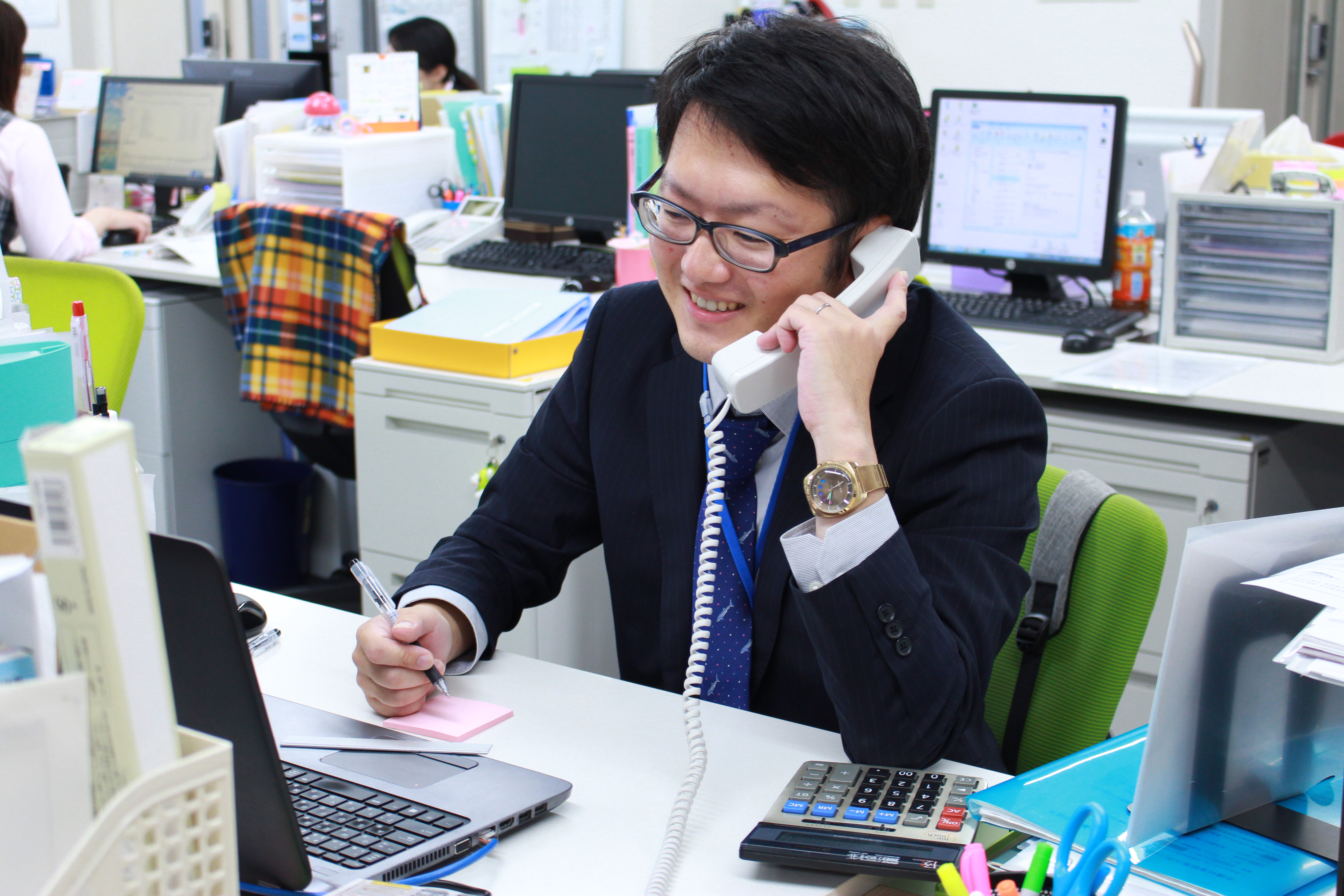 【福岡市中央区】購買・調達スタッフサムネイル