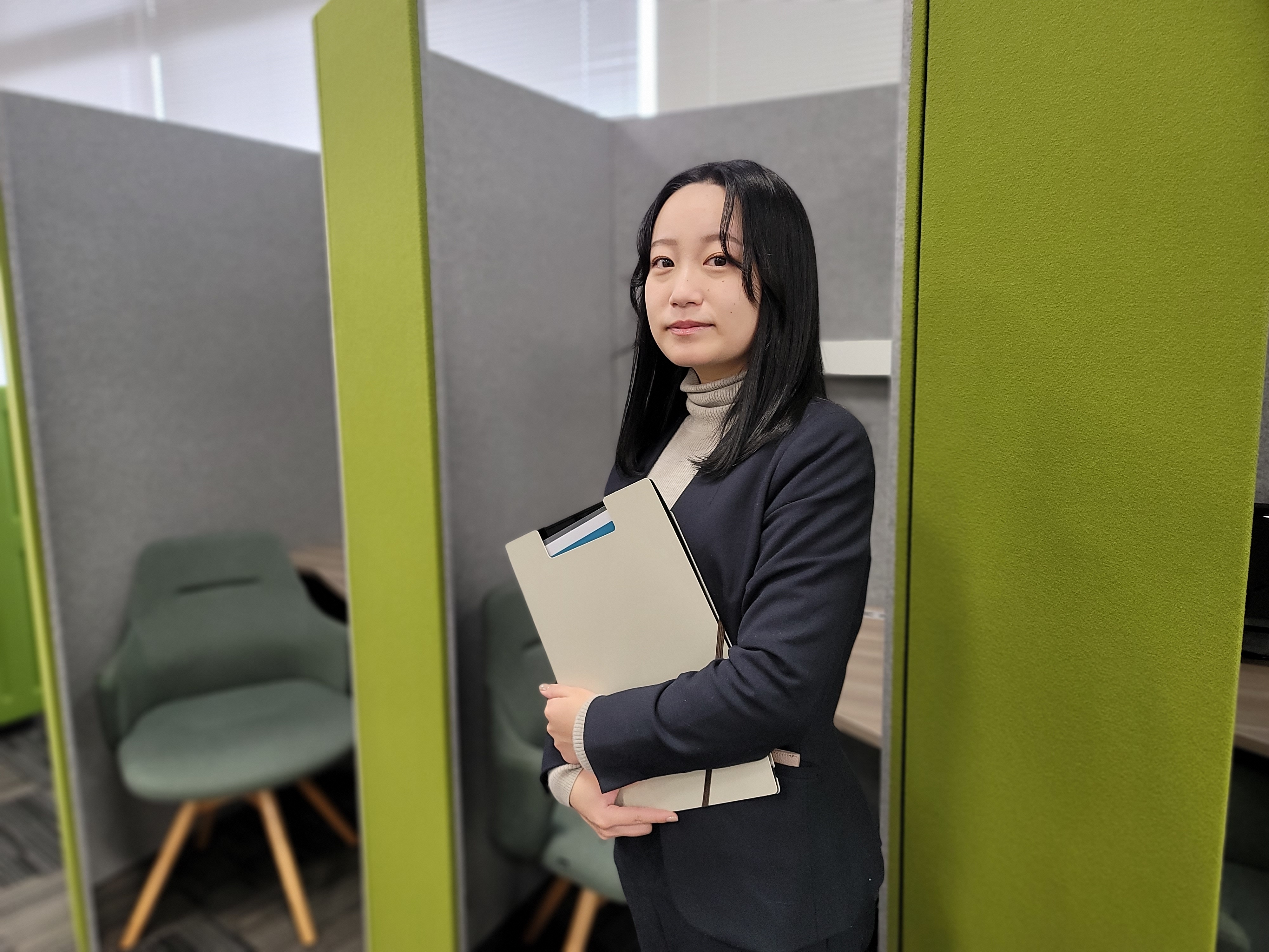 【営業職】建物などを中心に日立製品の拡販｜日立グループ特約店/岡山/直行直帰可能サムネイル