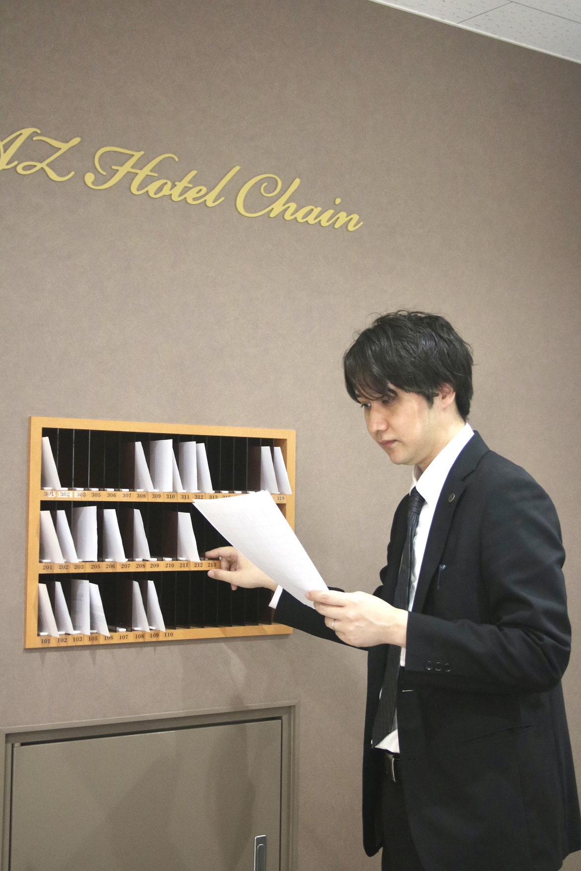  HOTEL AZ 大分豊後高田店　ホテルフロント飲食スタッフサムネイル