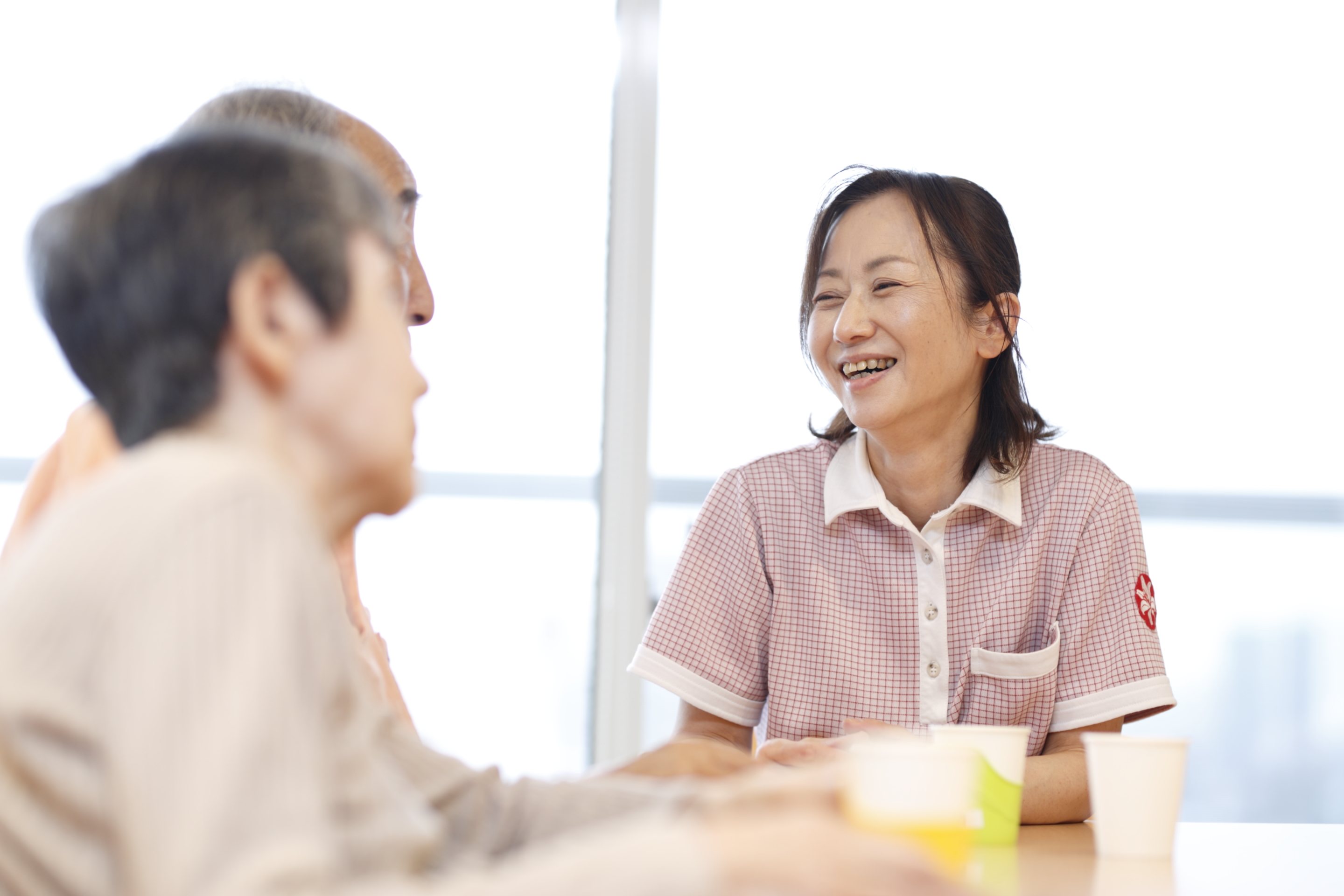 ヘルパーステーション白ゆり新さっぽろ(サ高住)／介護職員／契約社員／65歳以上サムネイル