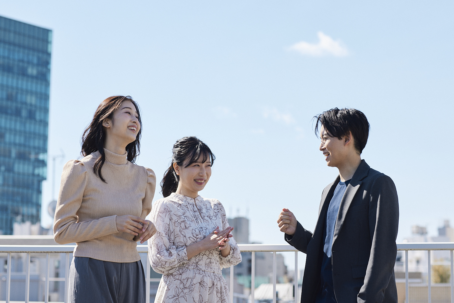 本社　営業アシスタントサムネイル