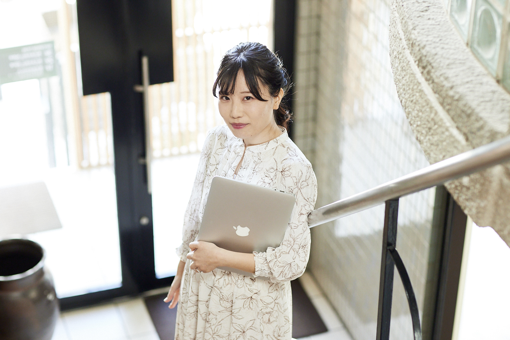 本社　経理アシスタントサムネイル