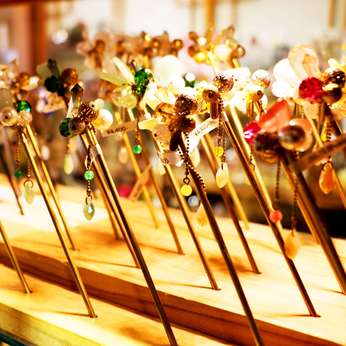 かんざし屋wargo(ワーゴ)　福岡天神ＰＡＲＣＯ　販売スタッフサムネイル