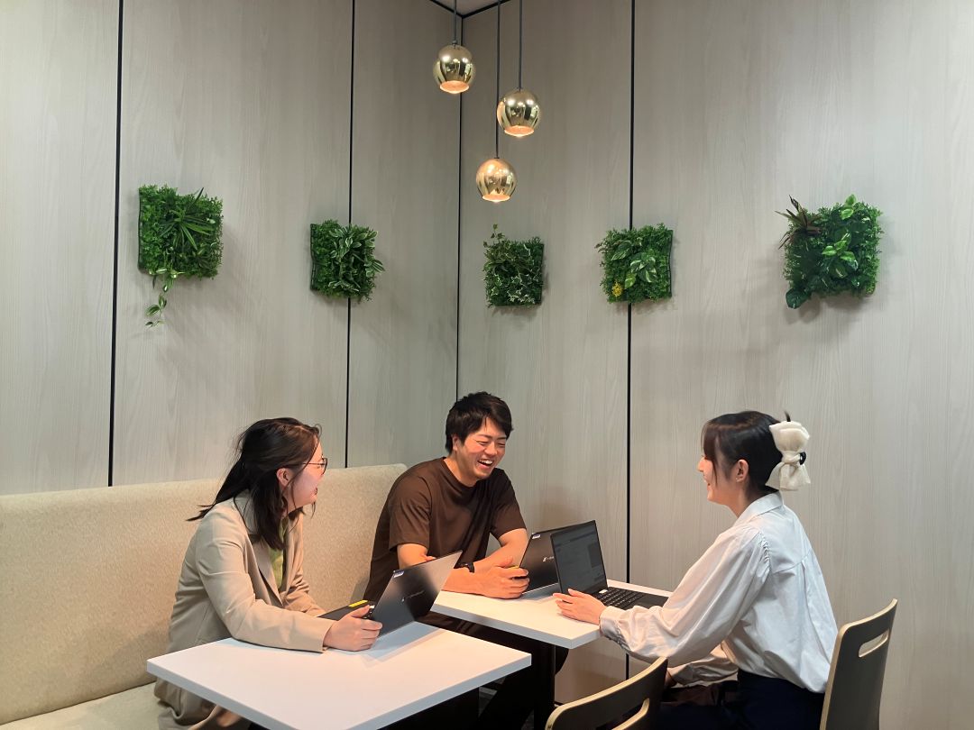 東京_営業事務_実働6時間以上サムネイル