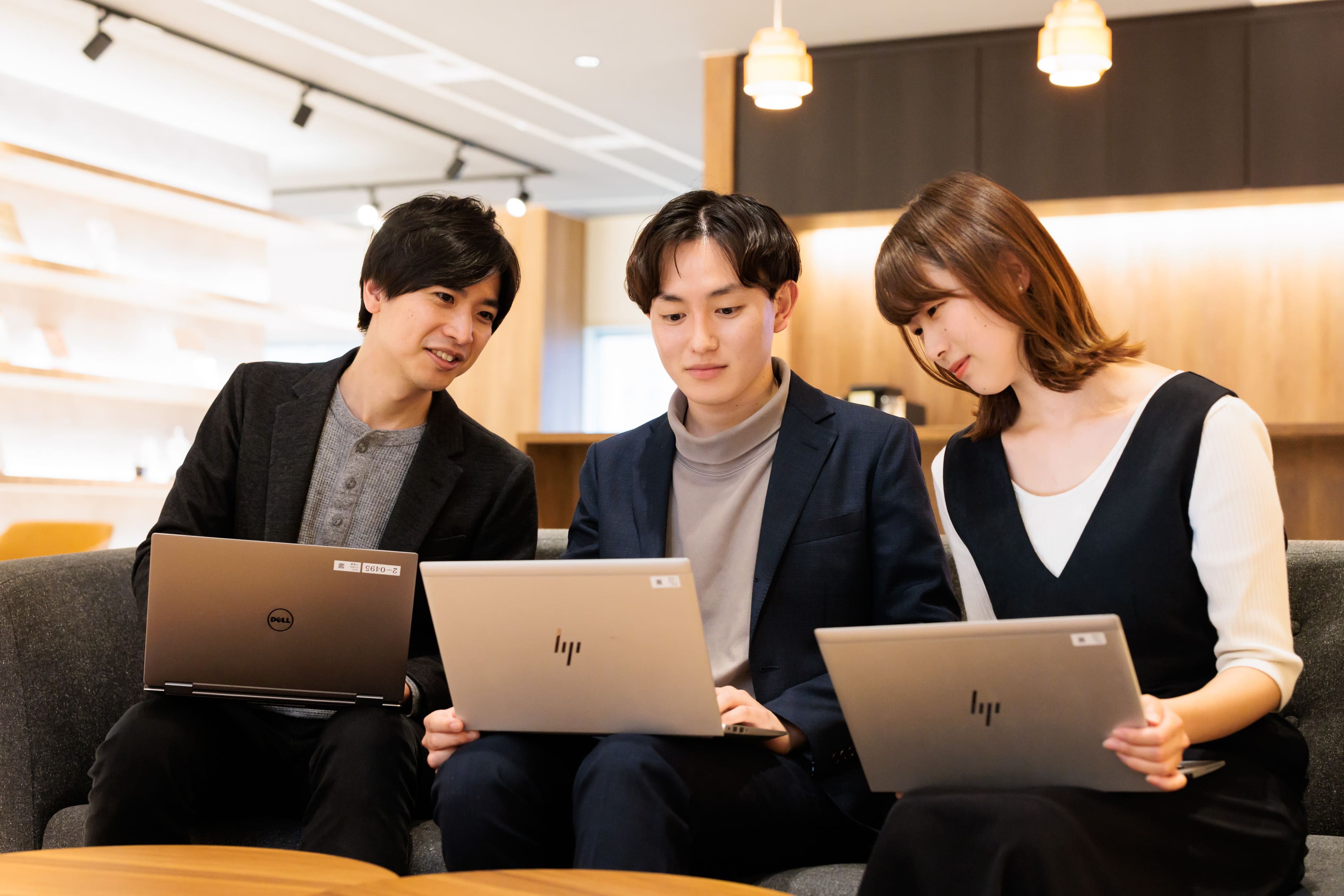 UI/UXデザイナーサムネイル