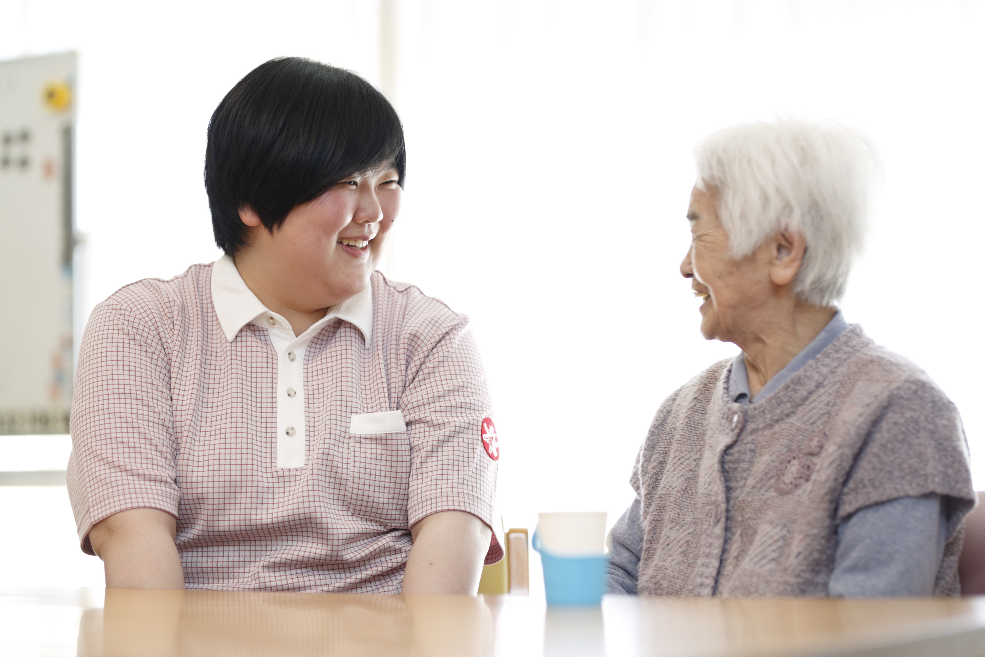 ヘルパーステーション白ゆり新さっぽろ(サ高住)／朝夜短時間の介護職員／パートサムネイル