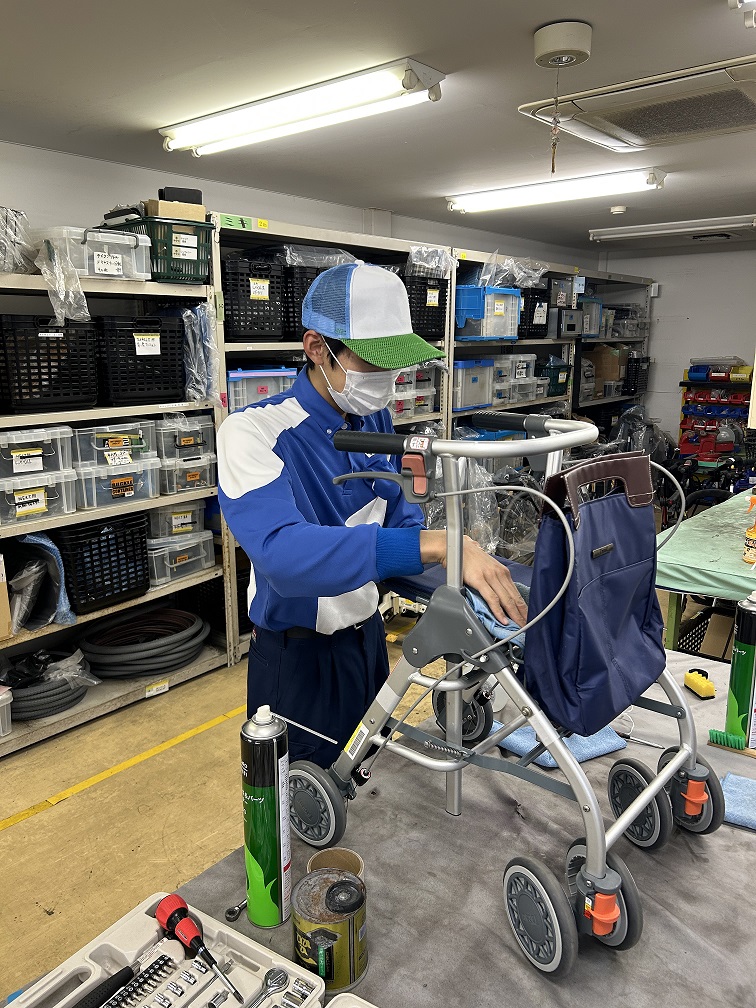 パートスタッフ レンタル介護用品のメンテナンス 横浜南支店(横浜市金沢区福浦)サムネイル