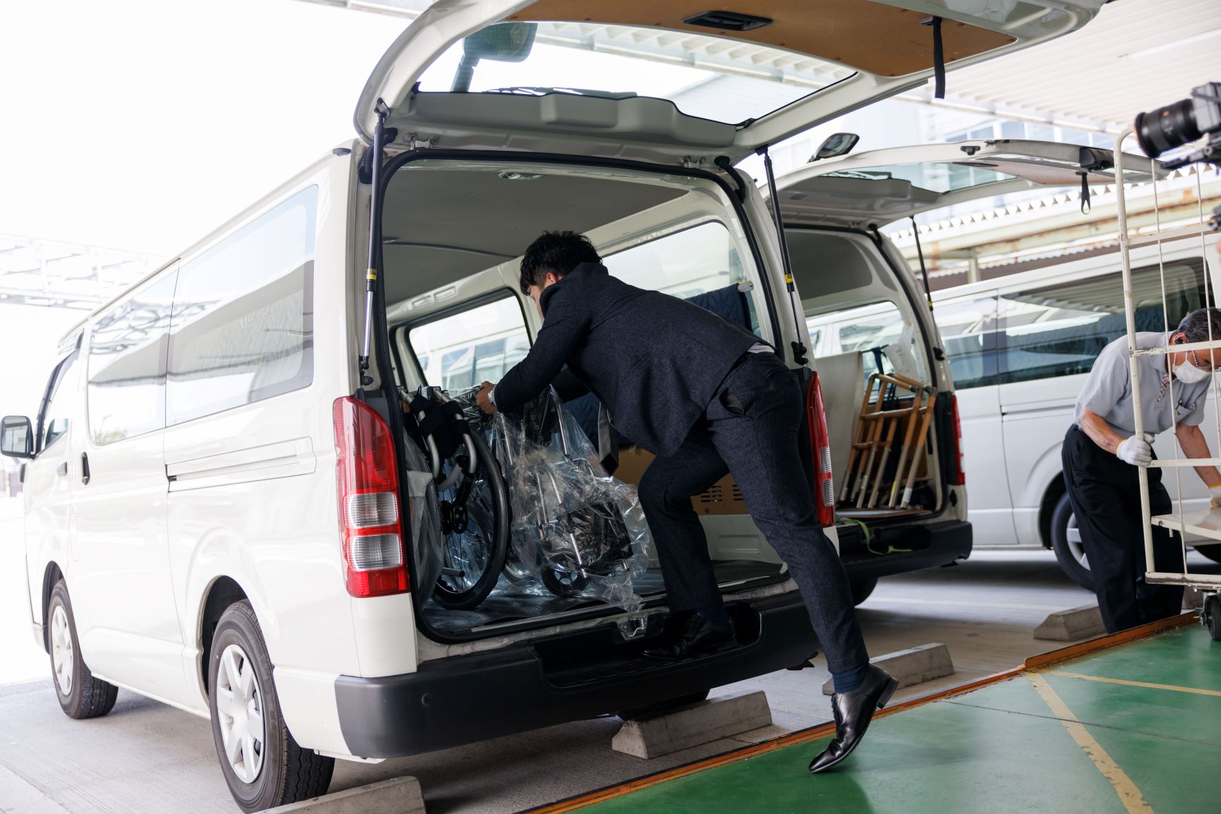 【株式会社トーカイ/三河営業所 /岡崎】　介護用品の配送（1Box車利用）サムネイル