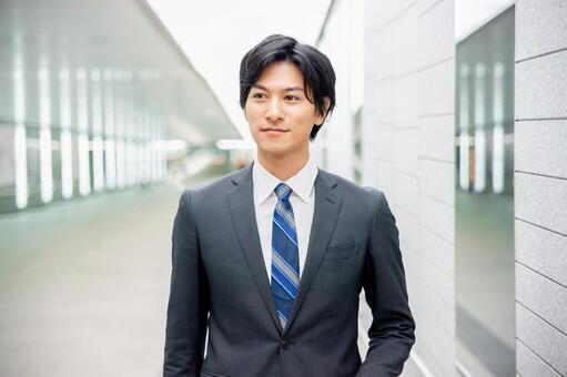 夢のマイホームを叶えるお手伝い。お客様から選ばれるエージェントになろう!サムネイル
