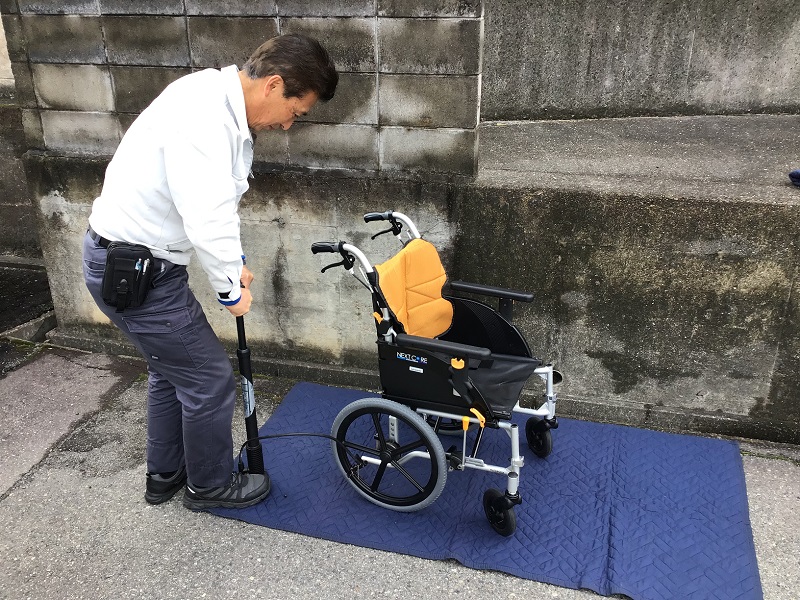 株式会社トーカイ神戸営業所　介護用品の定期点検サムネイル